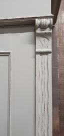 Brocante kast: Uitneembare brocante meidenkast