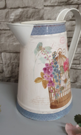 Brocante waterkan of vaas met print kooi en bloemen