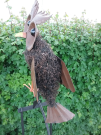 Tuinprikker uil met kleur en glazen ogen