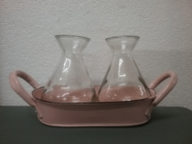 Emaille onderzetter in roze met twee flesjes (vaasjes)