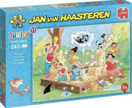 Jan van Haasteren JUNIOR - De Zandbak - 240 stukjes