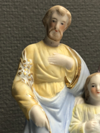 Heiligenbeeld heilige familie  biscuit, 1900, 21 x 13cm. (5)