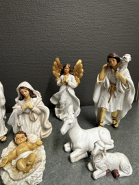 Kerstgroep 11 delig, max hoogte 14.5 CM, resin