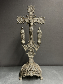 Antiek altaar kruisbeeld