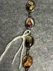 Armband met diverse heiligen afbeeldingen, zilver kleurig 19 cm