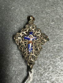 Filigraan Hanger met Crucifix