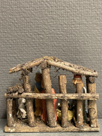Kerststal, met porseleinen figuren, 13x11x7 cm (9)