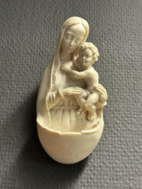 Wijwaterbakje Maria met kind