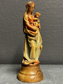 Maria met kind, houtsnijwerk, 15 cm, Lindehout (3)