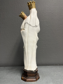 Heiligenbeeld Maria OLV van Trapani, geperst marmer, 33 cm. (4)