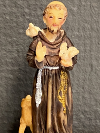 Heiligenbeeld  Franciscus van Assisi 7.5 cm resin, vuistbeeldje, (10)