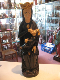 Beeld Heilige Maria OLV van Halle 43 cm hoog. Gips.  -33-