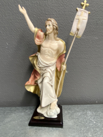 Heiligenbeeld verrezen Christus 24 cm geperst marmer gesigneerd (3)