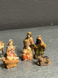 Kerstgroep 11 figuren, resin, 3 cm (9)