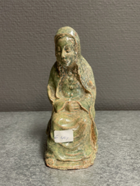 Heiligenbeeld Maria, zittend, aardewerk, 14 cm (8)