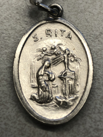 Devotiemedaille Rita van Cascia met relikwie, 2 cm