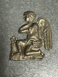 Knielende engel