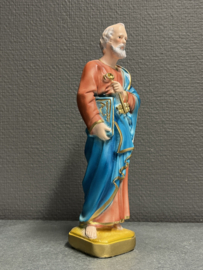 Heiligenbeeld Petrus 20 cm hoog Gips.  (3)