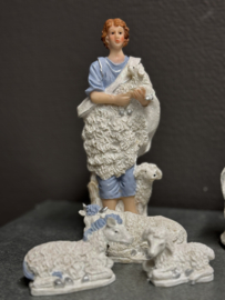 Kerstgroep 10 delig, max hoogte 18 CM, resin
