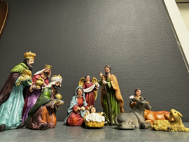 Kerstgroep 11 delig, max hoogte 12 CM, resin