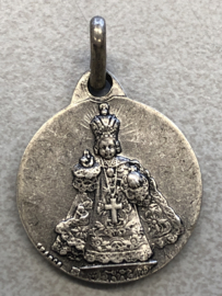 Devotiemedaille Kindje Jezus van Praag, 2 cm