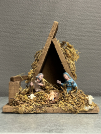 Houten kerststal met 5rubberen figuren, 18x9x18 cm (9)