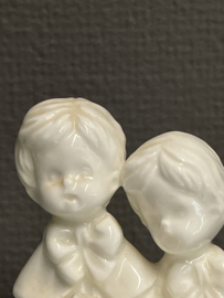 Koor knapen, porselein, 10 cm (8)