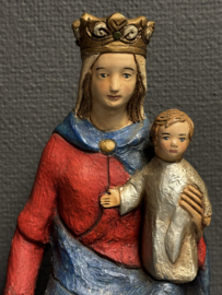 Heiligenbeeld  Maria, Hertogin van Drenthe – Verzwaard gips, handbeschilderd