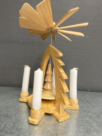 Houtsnijwerk draaimolen met kaarsjes 16 cm, kerst piramide (9)