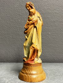 Maria met kind, houtsnijwerk, 15 cm, Lindehout (3)