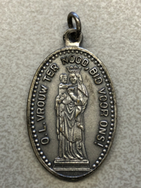 Devotiemedaille Willibrordus van Utrecht, en OLV ter Nood,  3 cm