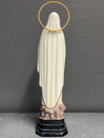 Heiligenbeeld Maria O.L.V van Lourdes, papier maché, hout voetje, Spaans, jaren 30 (49)