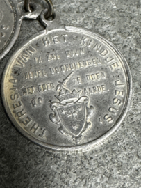 Scapulier Medaille met Theresia van het Kindje Jezus en Onze Lieve Vrouw van de Berg Karmel, 2.5 CM