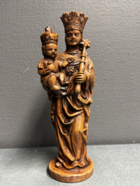 Heiligenbeeld van Maria Onze Lieve Vrouw met Kind Jezus – handbeschilderd verzwaard gips