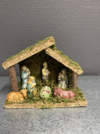 Kerststal 7 porseleinen figuurtjes 11 x 14 cm (9)