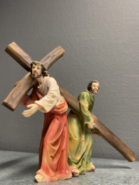 Beeld Jezus draagt kruis met Simon van Cyrene, Resin, 17 cm (2)
