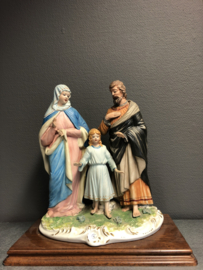 Heiligenbeeld heilige Familie, Capodimonte porselein, Meneghetti 36 x 34 cm(G)