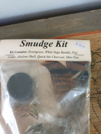 Smudge kit (4)