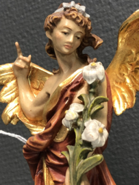 Engelenbeeld aartsengel Uriël,  Houtsnijwerk 20cm hoog. (2)