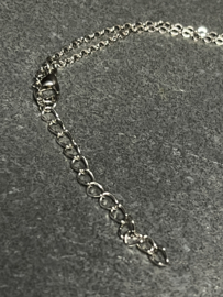 Kruisje met kristal aan ketting , 28 cm