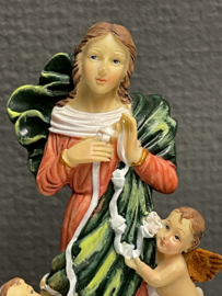 Heiligenbeeld Maria die de Knopen ontwart, resin, 15 cm. (10)