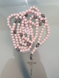Rozenkrans, 15 tientjes, houten kralen, roze/taupe, 90 cm
