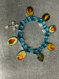 Glas armband met medailles