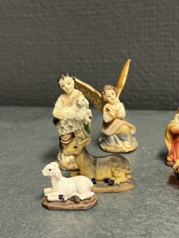 Kerstgroep 11 figuren, resin, 5 cm (9)