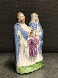 Heiligenbeeld heilige Familie  biscuit porselein, 1900, 10 cm. (1)
