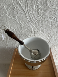 Aspergil, wijwaterkwast. Nikkel met houten handvat. excl. emmer
