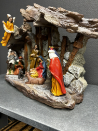 Kerststal met 10 vaste figuren met verlichting