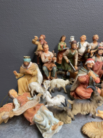 Kerstgroep, 46 delen, resin, 13 cm,  (b)