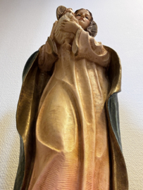 Heiligenbeeld Maria op de maansikkel