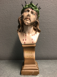 Heiligenbeeld Christus "Ecce Homo" gips 21 cm, licht beschadigd. (2)